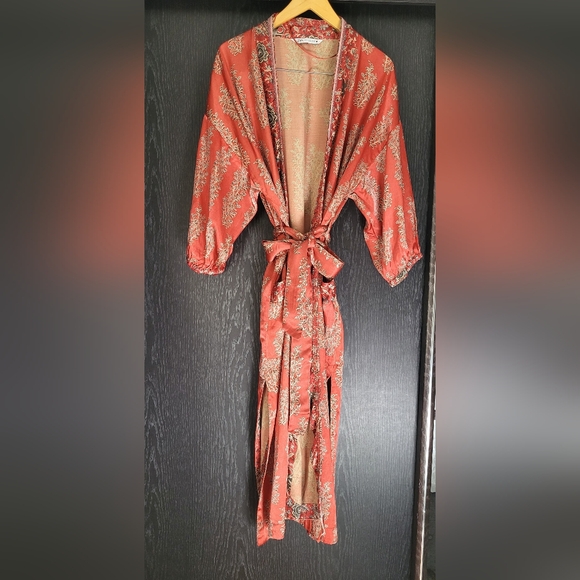 Zara Coral and Cream Kimono Robe - Picture 8 of 16